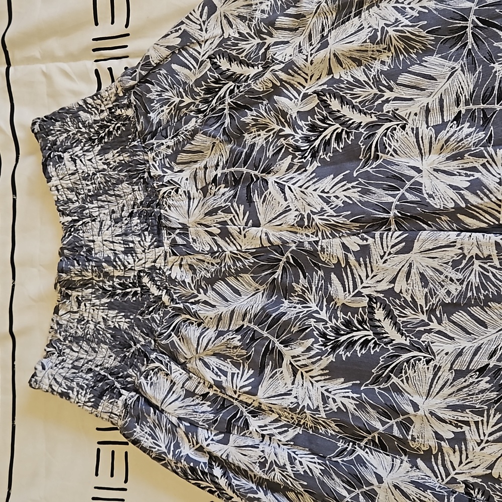 Gorgeous Rewash Brand pants - Picture 6 of 6